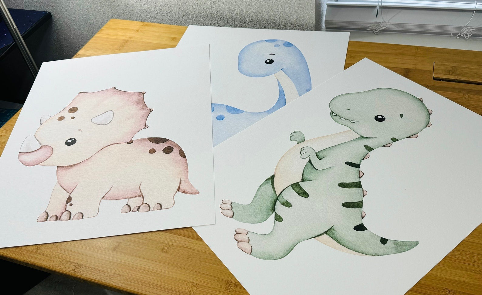 Cuadros Decorativos infantiles Modernos Dinosaurios tiernos en acuarela