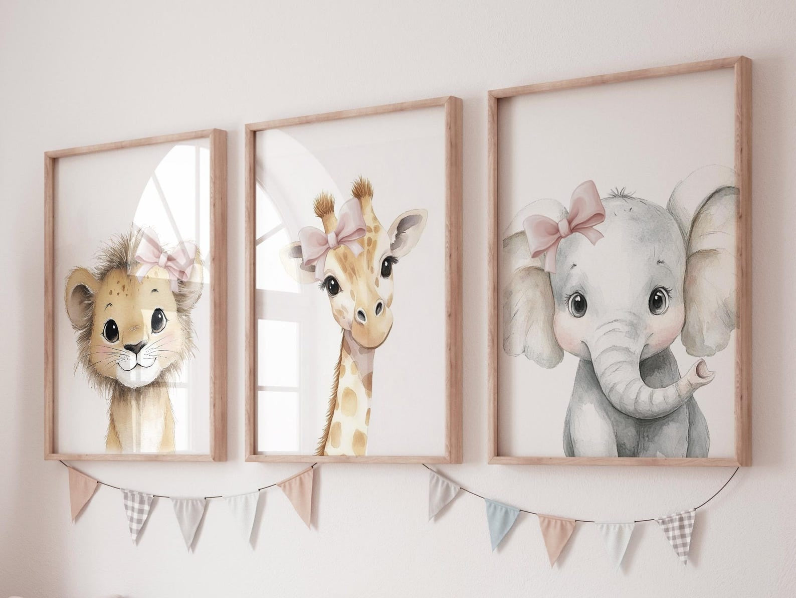 Cuadros Decorativos infantiles Modernos animales ilustracion niña moño