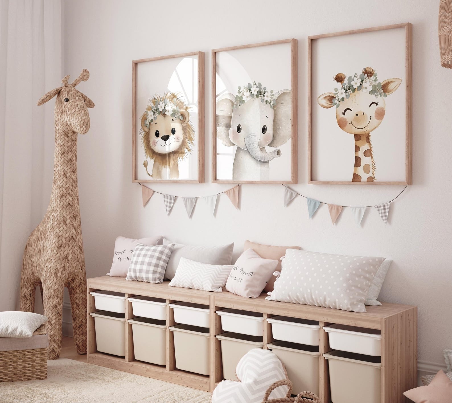 Cuadros Decorativos infantiles Modernos animales ilustracion niña flores blancas