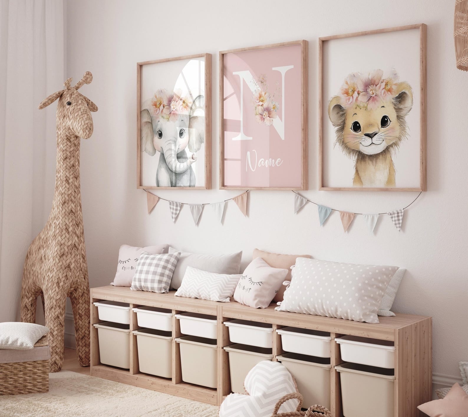 Cuadros Decorativos infantiles Modernos animales ilustracion niña flores con nombre