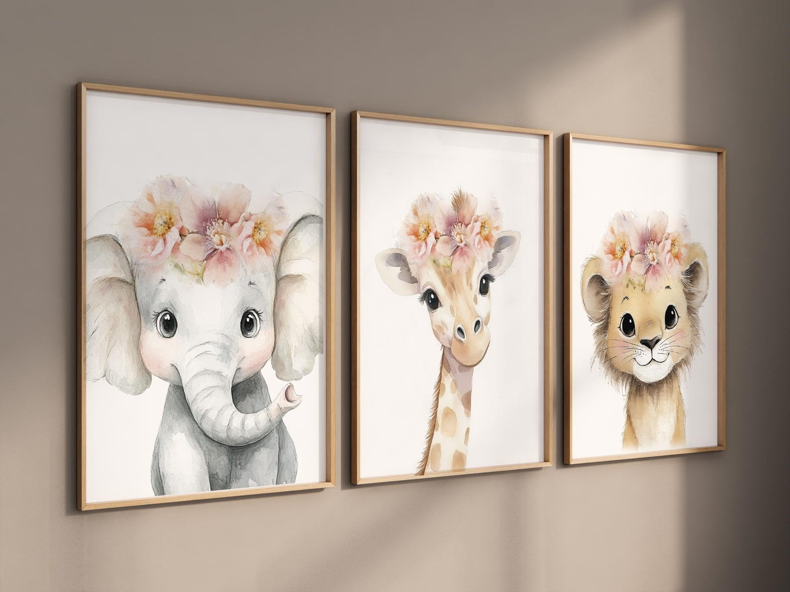 Cuadros Decorativos infantiles Modernos animales ilustracion niña flores