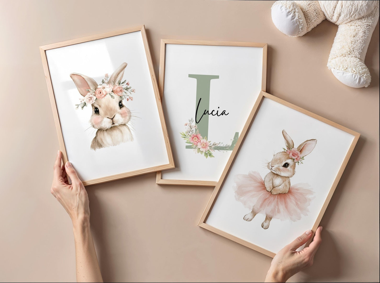 Cuadros Decorativos infantiles Modernos Coneja con flores y tutu con nombre