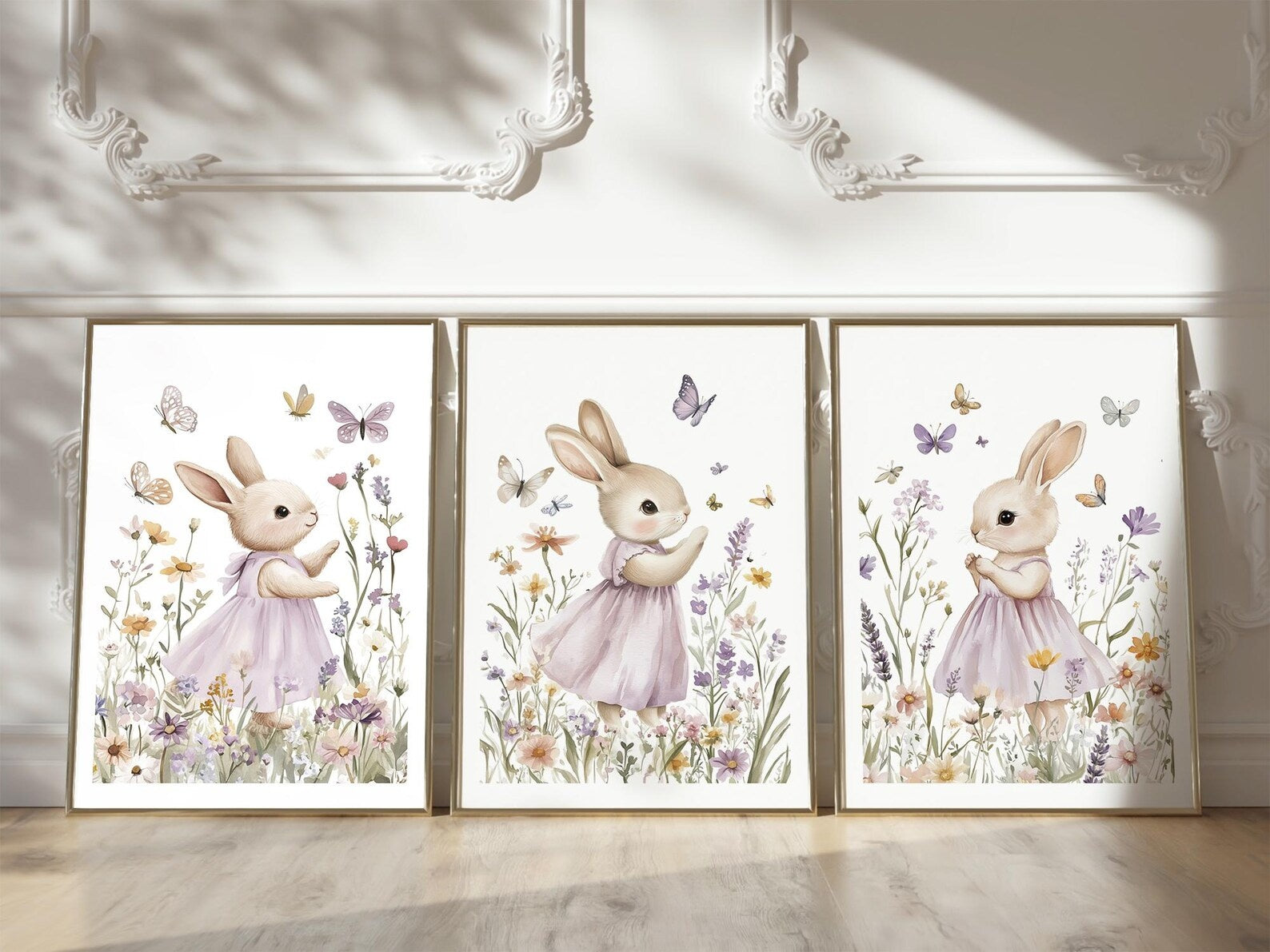 Cuadros Decorativos infantiles Modernos Coneja moradas en jardin