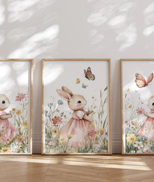 Cuadros Decorativos infantiles Modernos Coneja en pradera rosa