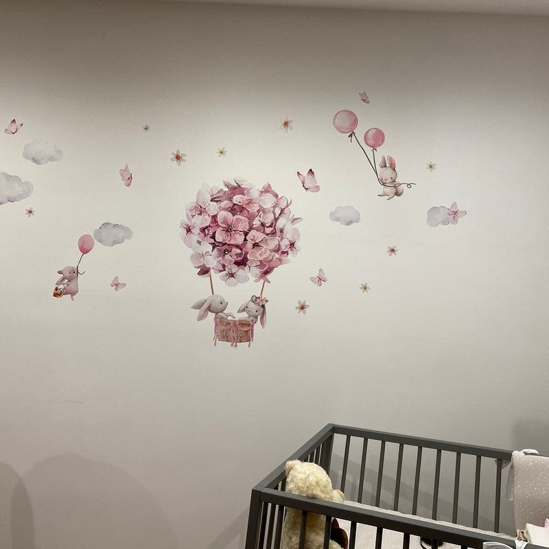 Vinilos decorativos Adhesivos infantiles de Pared conejas en globos aerostaticos (0058)