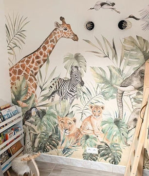 Papel para paredes animales de safari con hojas acuarela