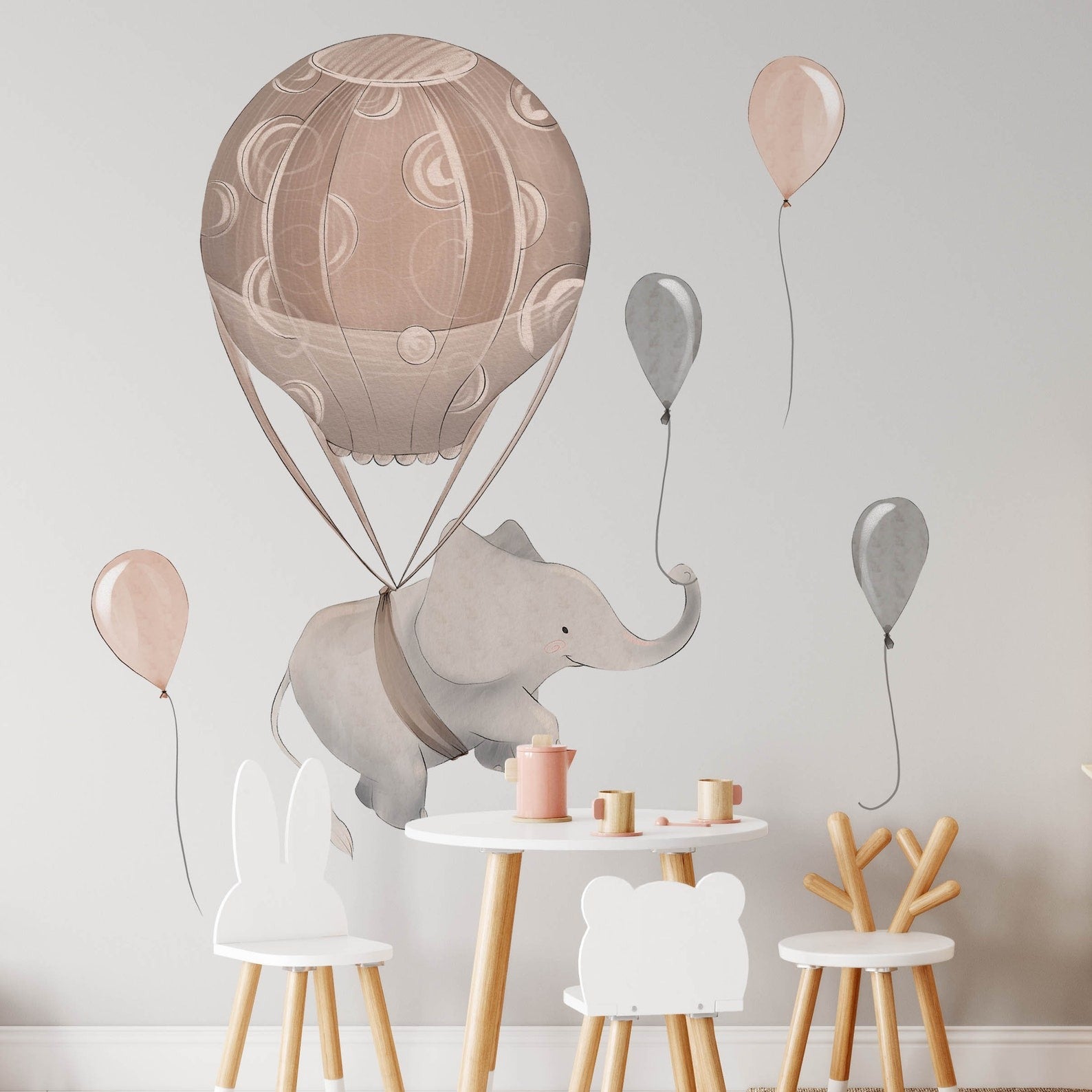 Vinilos decorativos Adhesivos infantiles de Pared Elefantes con globo aerostatico marron