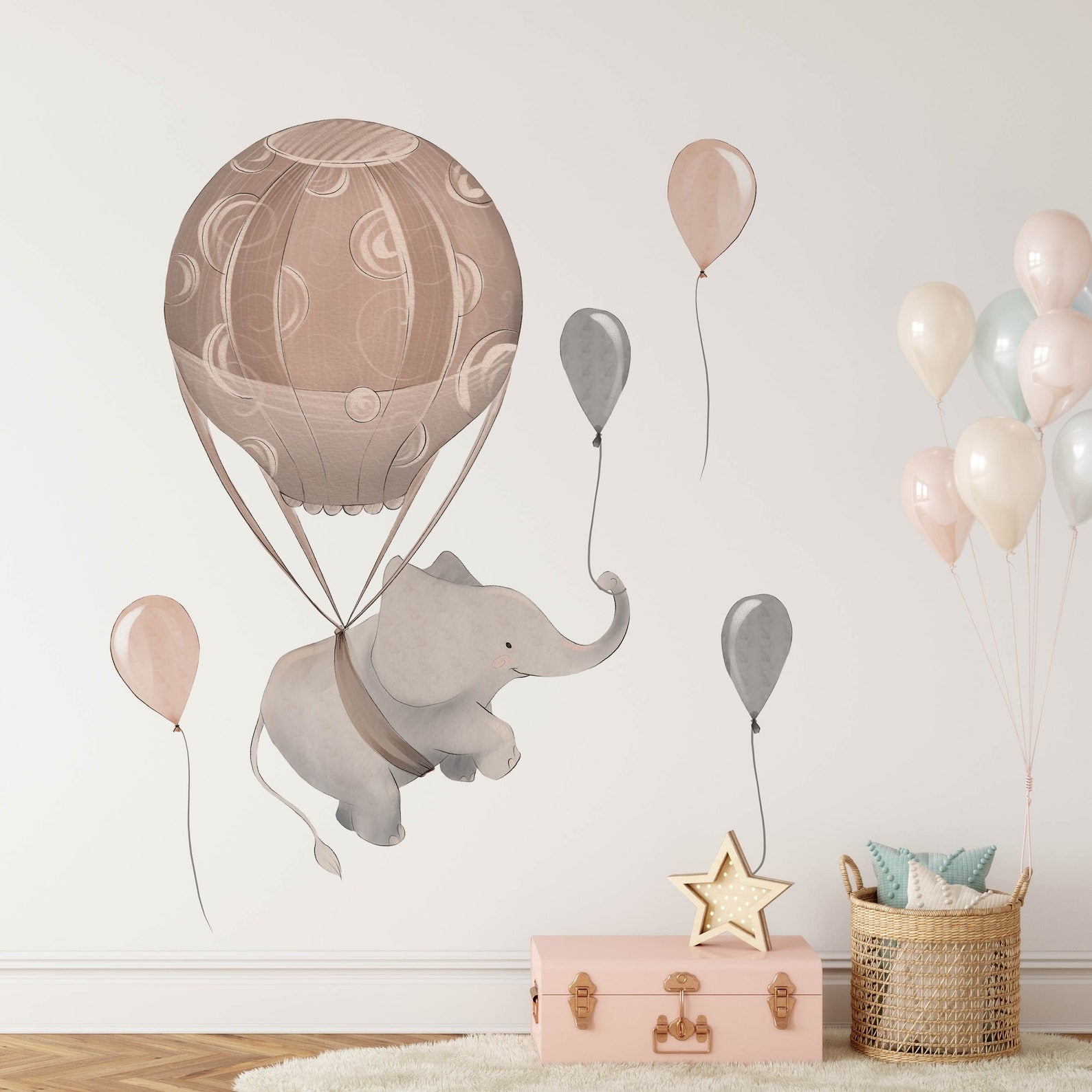 Vinilos decorativos Adhesivos infantiles de Pared Elefantes con globo aerostatico marron