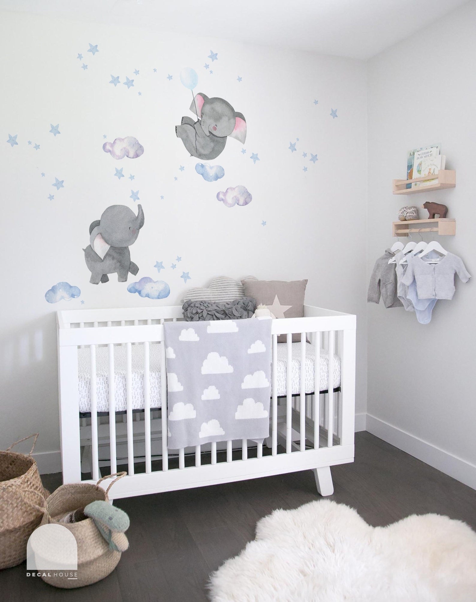 Vinilos decorativos Adhesivos infantiles de Pared Elefantes con nubes y estrellas